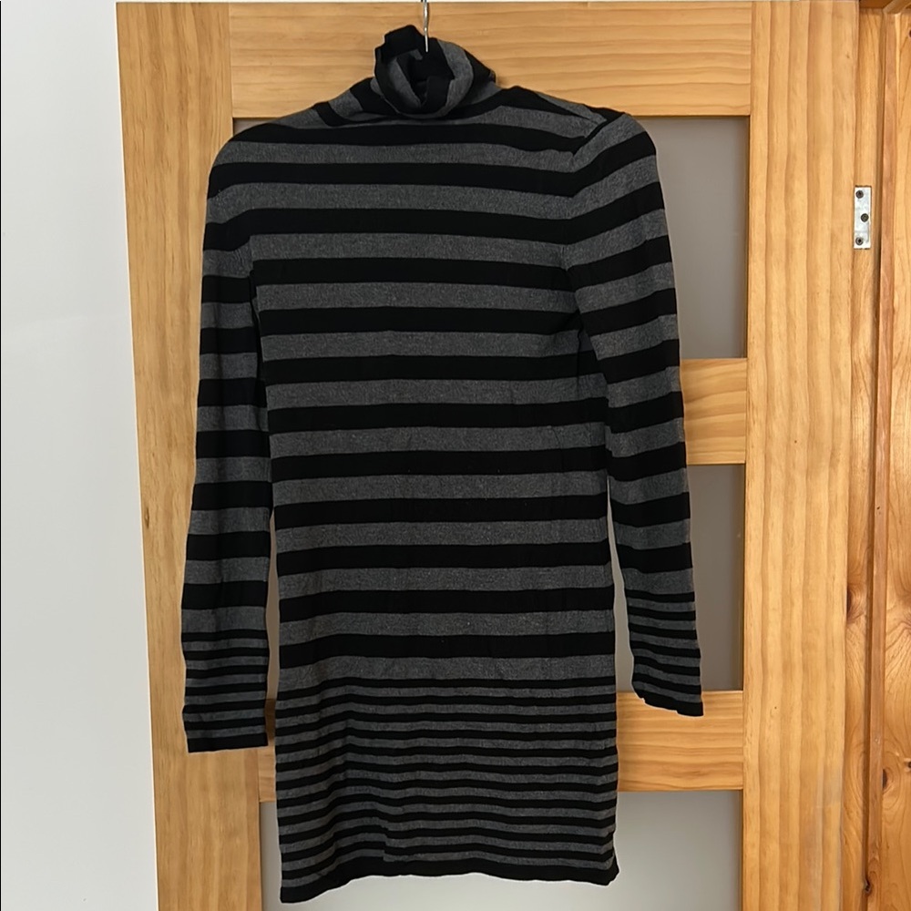 Tristan Black and Gray Striped Tunic